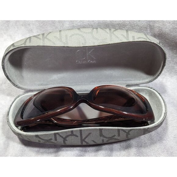 Retro Preppy Calvin Klein CK7749S Brown Sunglasses With Case Made In Italy main image 5